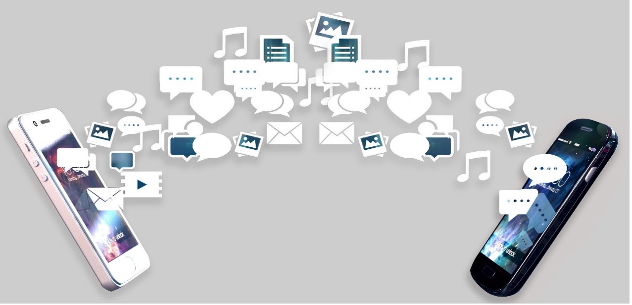 digital-peer-support-course-image two phones with text and social media icons flowing from one to the other